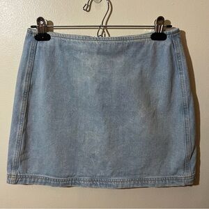 BDG Urban Outfitters Cotton Light Wash Mini Denim Skirt M